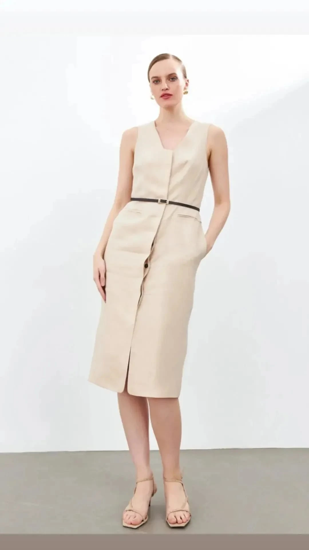 Dress with Side Pockets