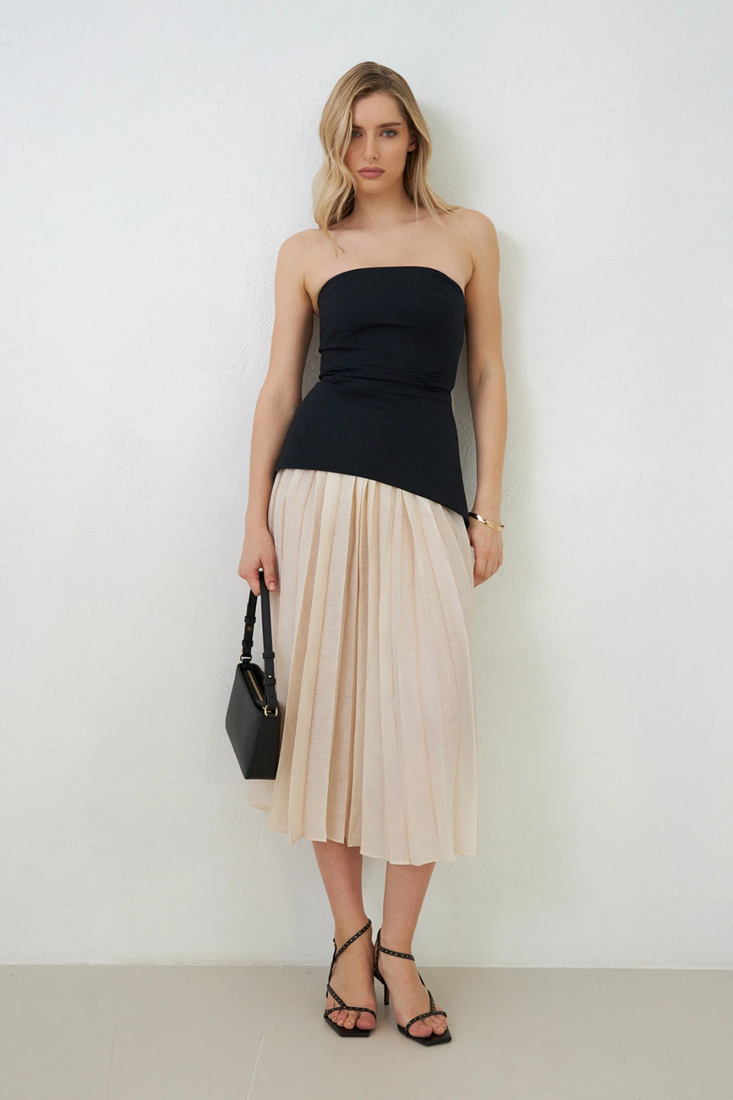 Sleeveless Midi Dress